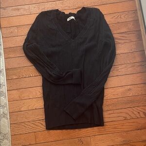 Old Navy Black Cable Knit V-Neck Sweater